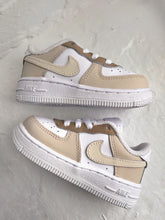 Load image into Gallery viewer, Toddlers - Beige tones AF1